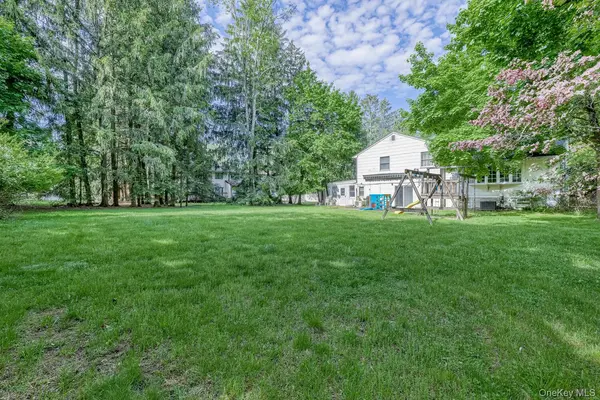 38 Forshay RD, Monsey, NY 10952