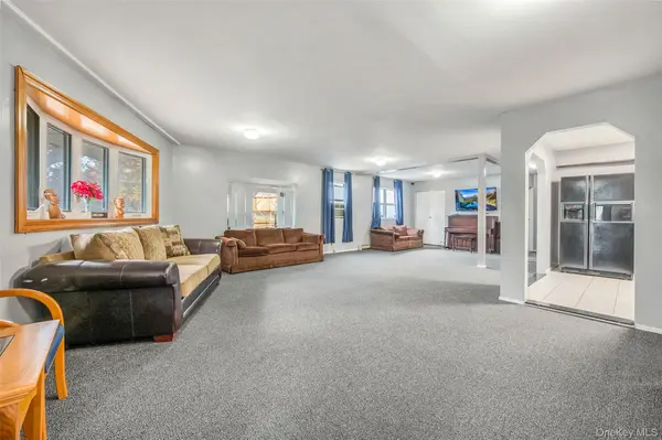 13214 Farmers BLVD, Saint Albans, NY 11434