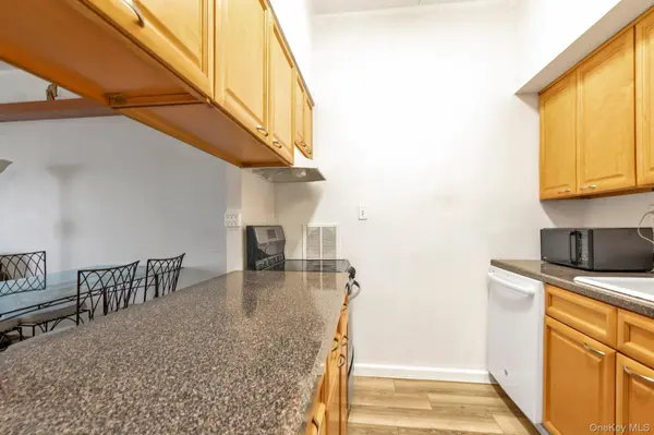 725 Miller AVE #106, Freeport, NY 11520