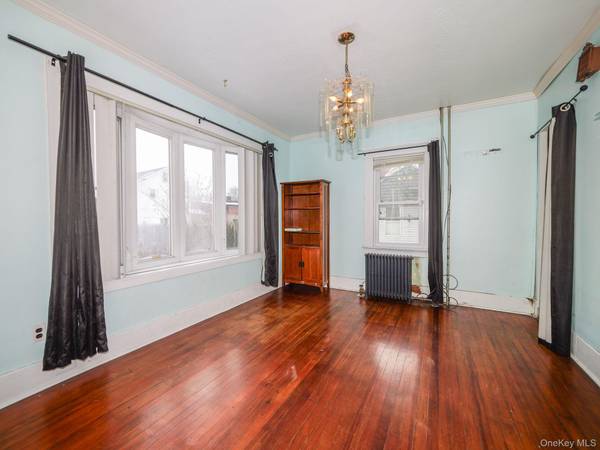 809 South ST, Newburgh, NY 12550