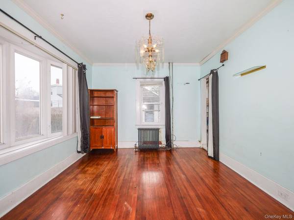 809 South ST, Newburgh, NY 12550