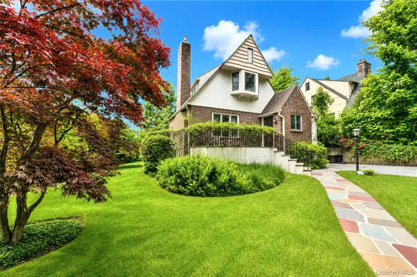 10 Cherry AVE, New Rochelle, NY 10801