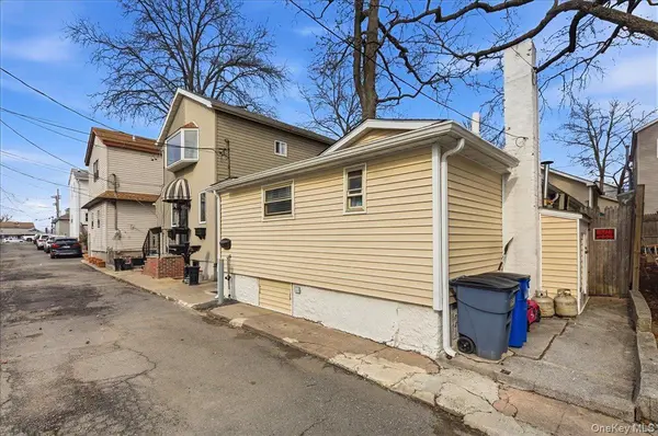 133B Edgewater PARK #133B, Bronx, NY 10465