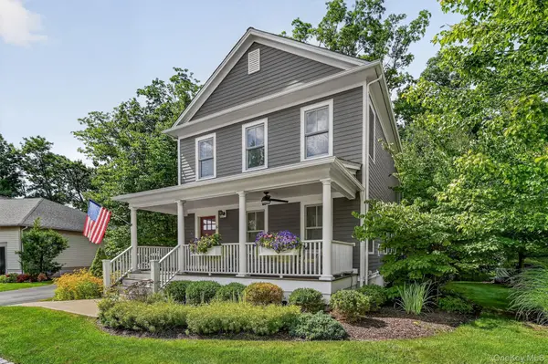 6 Cowdrey ST, Warwick, NY 10990