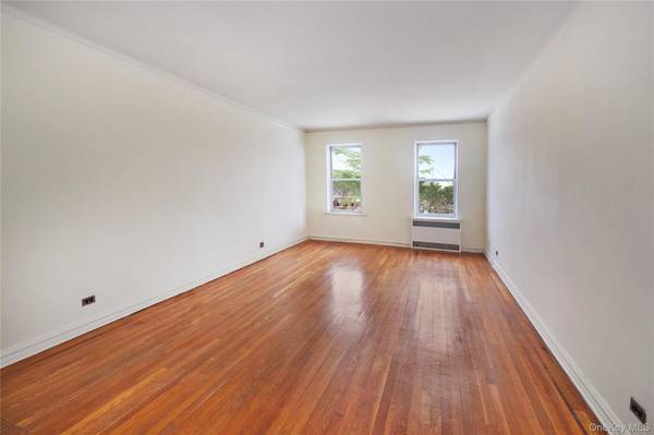 7540 Austin ST #5FL, Forest Hills, NY 11375