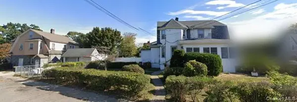 274 Lawrence AVE, Lawrence, NY 11559
