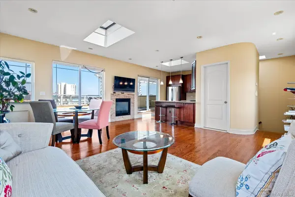 171 Beach 100th ST #9C, Rockaway Park, NY 11694