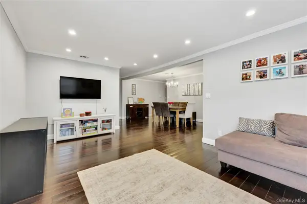 1201 E Broadway #H-23, Hewlett, NY 11557