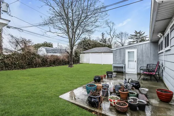 3579 Wyanet ST, Seaford, NY 11783