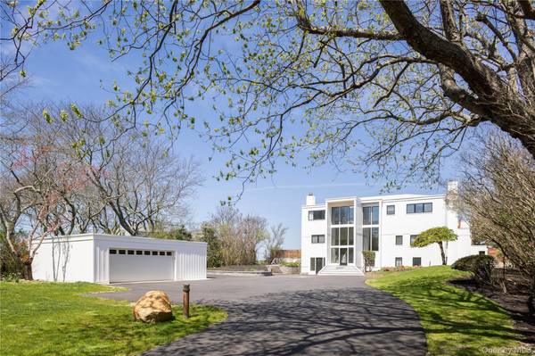 57305 Route 48, Greenport, NY 11944