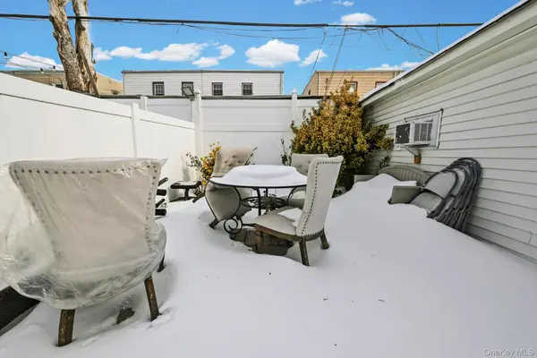 93-19 201st ST, Hollis, NY 11423