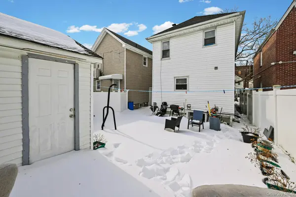 93-19 201st ST, Hollis, NY 11423