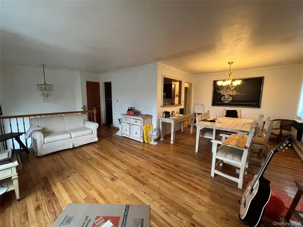 630 S Wellwood AVE, Lindenhurst, NY 11757