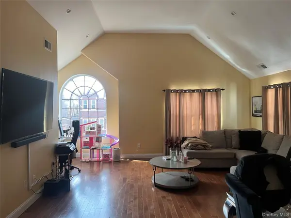 547 S 11th AVE, Mount Vernon, NY 10550