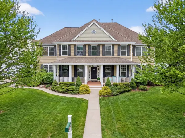 205 Buttonwood WAY, Hopewell Junction, NY 12533