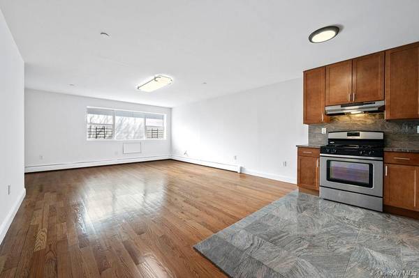 13911 34th AVE, Flushing, NY 11354