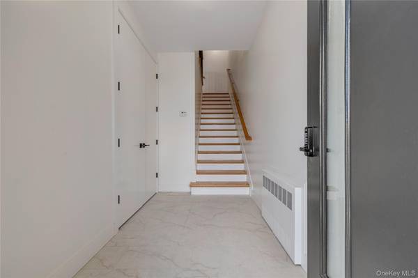 17 Union RD #Unit 209, Spring Valley, NY 10977