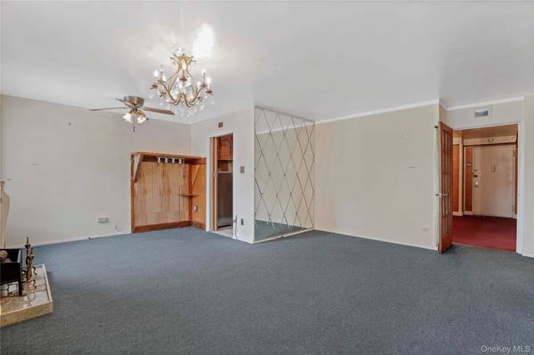 151-35 84th ST #2H, Howard Beach, NY 11414