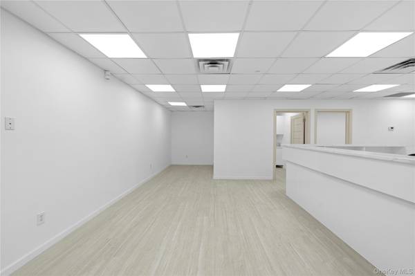 134-43 Maple AVE #C1B, Flushing, NY 11355