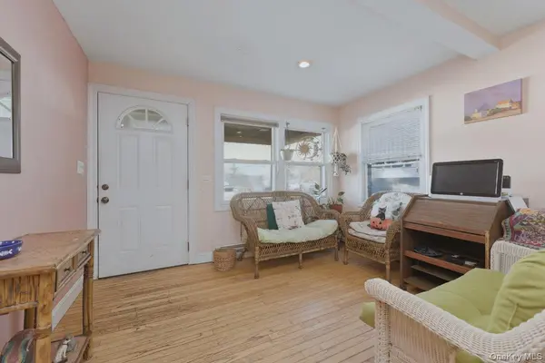 99 Virginia AVE, Long Beach, NY 11561