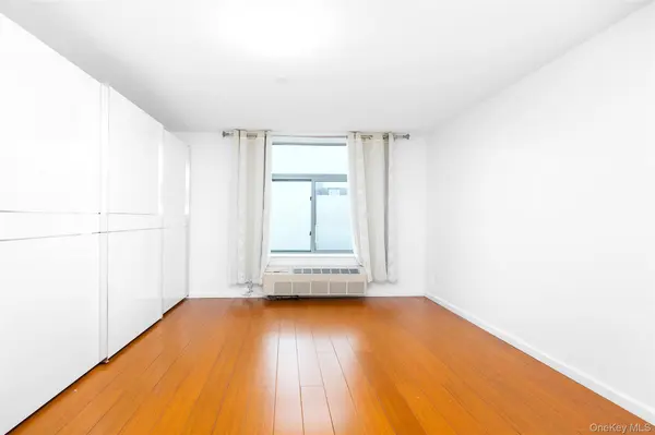 144-69 Barclay AVE #4A, Flushing, NY 11355