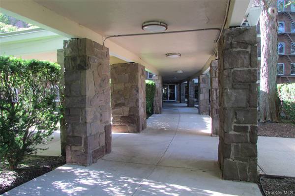 30 Cole #1 L, Spring Valley, NY 10977