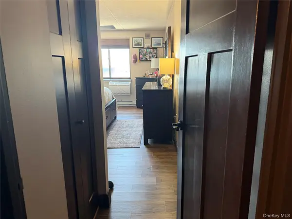 160 academy ST #7h, Poughkeepsie, NY 12601
