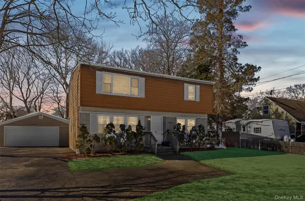 183 Mark Tree RD, Centereach, NY 11720