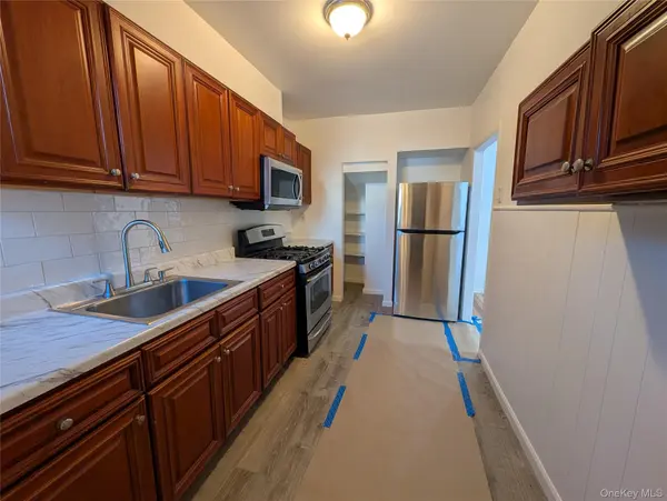 92-55 215th PL, Queens Village, NY 11428