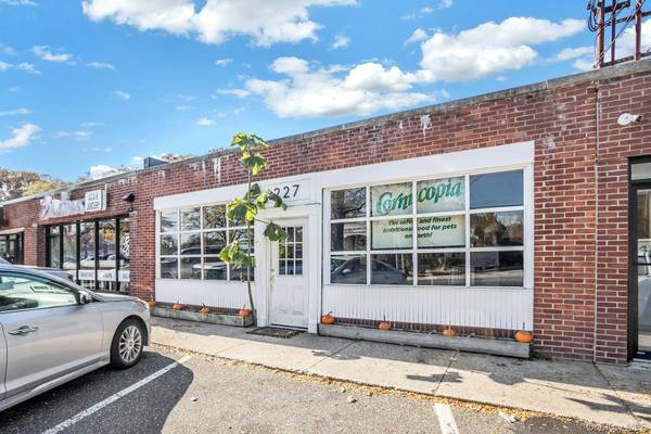 227 Wall ST, Huntington, NY 11743
