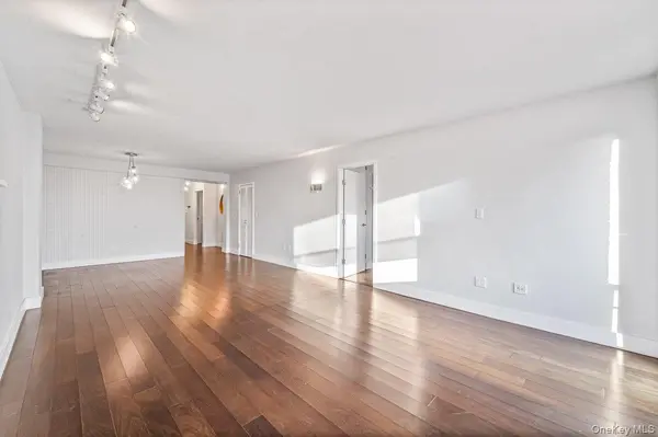 70-20 108 #9M, Forest Hills, NY 11375