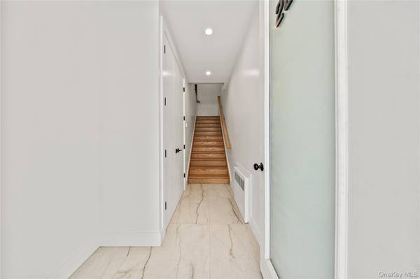1 Manor DR #202, Monsey, NY 10952