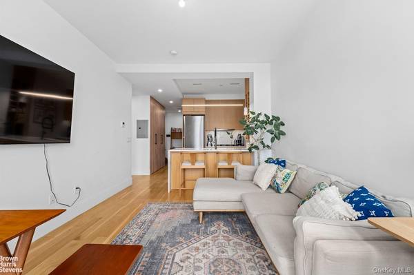 183 McGuinness BLVD #3A, Brooklyn, NY 11222