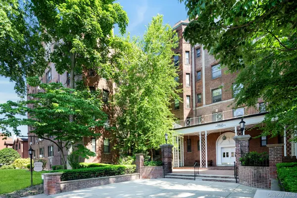 8451 Beverly RD #1A 10 1U 2U 4N, Kew Gardens, NY 11415
