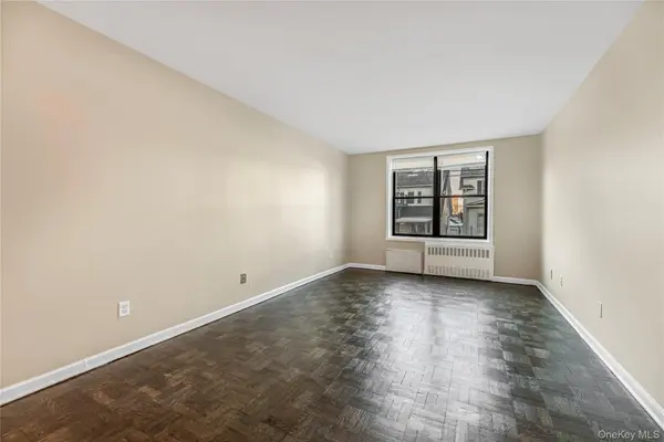 1725 Edison AVE #1F, Bronx, NY 10461