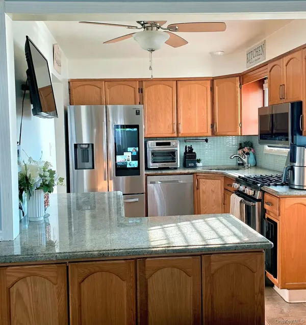 890 Clay ST, Baldwin, NY 11510