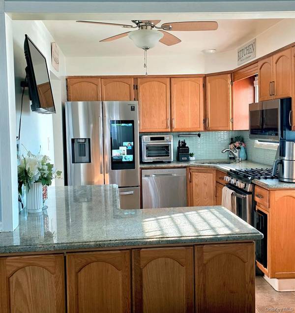 890 Clay ST, Baldwin, NY 11510