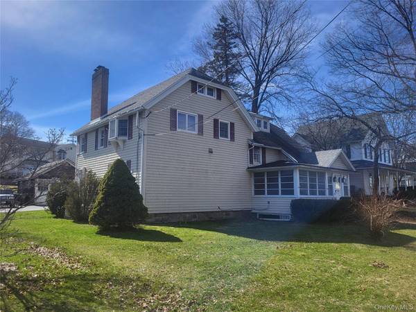 7 Hambletonian AVE, Chester, NY 10918