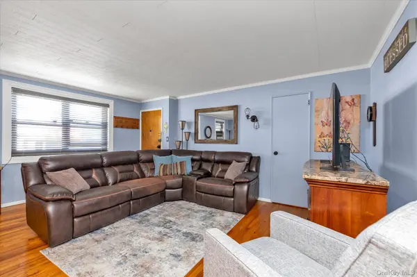 21-41 Utopia Pkwy #LOWER, Whitestone, NY 11357