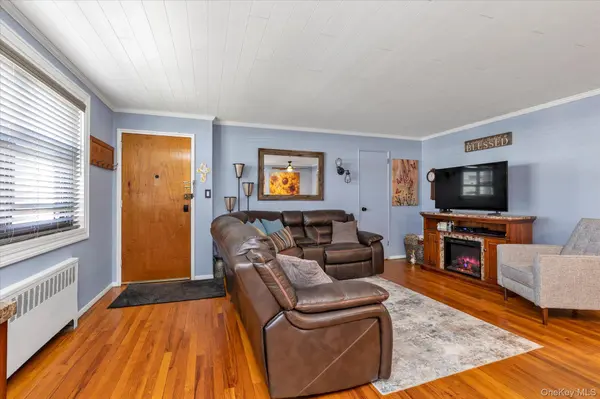 21-41 Utopia Pkwy #LOWER, Whitestone, NY 11357