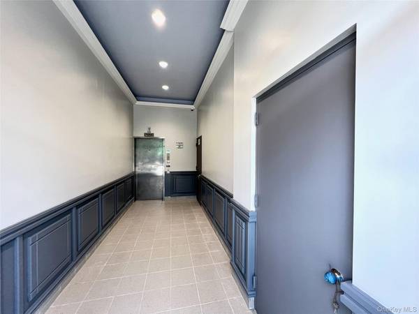 1961 49th ST, Astoria, NY 11105