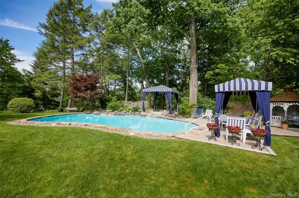 225 E Lake RD, Tuxedo Park, NY 10987