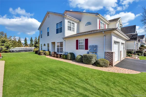 85 Constantine WAY, Mount Sinai, NY 11766