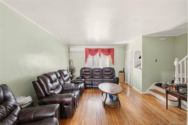 11007 172nd ST, Jamaica, NY 11433