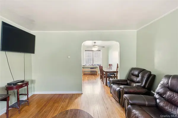 11007 172nd ST, Jamaica, NY 11433