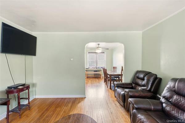 11007 172nd ST, Jamaica, NY 11433