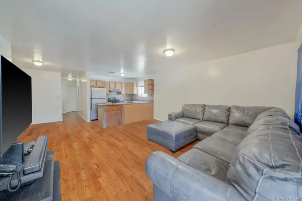 140-37 Charles LN, Springfield Gardens, NY 11413