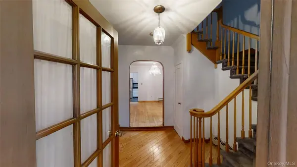 217 Lincoln AVE, Rockville Centre, NY 11570