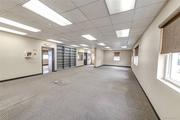 48 Elm ST, Huntington, NY 11743