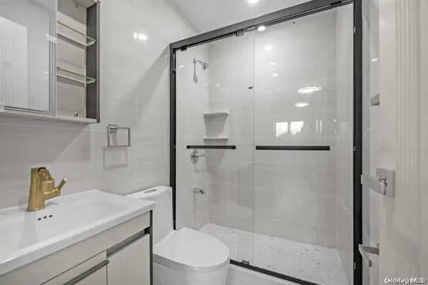 140-03 32nd AVE, Flushing, NY 11354